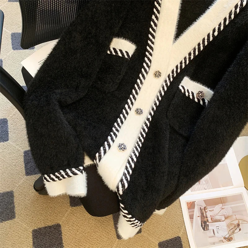 Vintage Elegant Plaid Knitted Cardigan Sweater For Women 2025 Autumn Winter Long Sleeve V-neck Tops Knitwear Fashion Chic Jumper